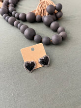 Load image into Gallery viewer, Heart Earrings