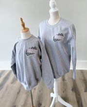 Load image into Gallery viewer, Mini Embroidered Sweatshirt