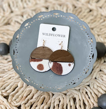 Load image into Gallery viewer, Wood Split Disc Earrings